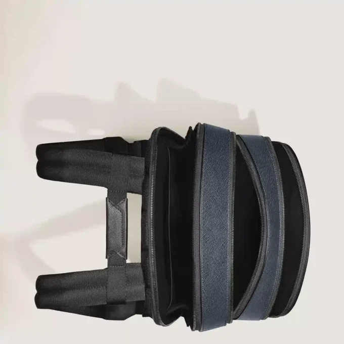 Medelstor ryggsäck i sartorial-läder med 3 fack