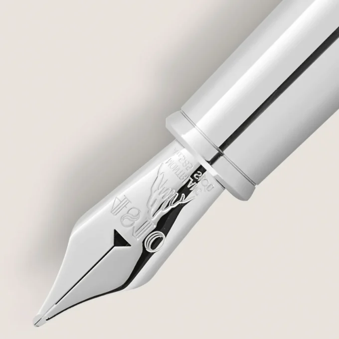 Montblanc Heritage Rouge et Noir ”Baby” Special Edition korallfärgad reservoarpenna F
