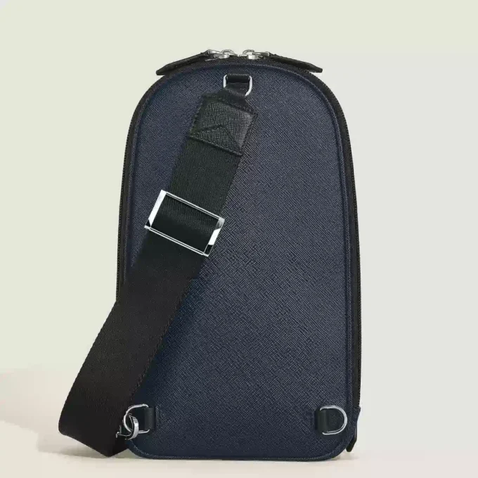 Sartorial slingväska