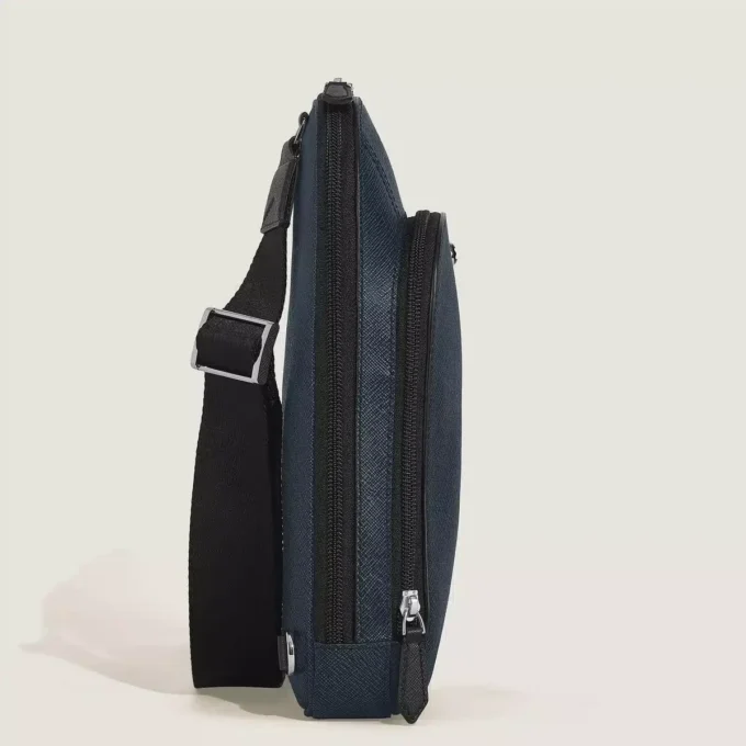 Sartorial slingväska