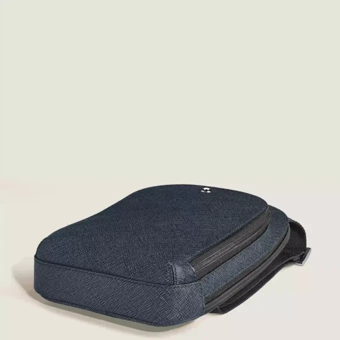 Sartorial slingväska